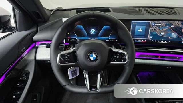 BMW 5 Series (G60) 2025 Черный из Кореи, фото 5