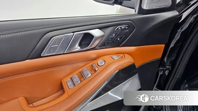 BMW X7 (G07) 2022 Черный из Кореи, фото 5