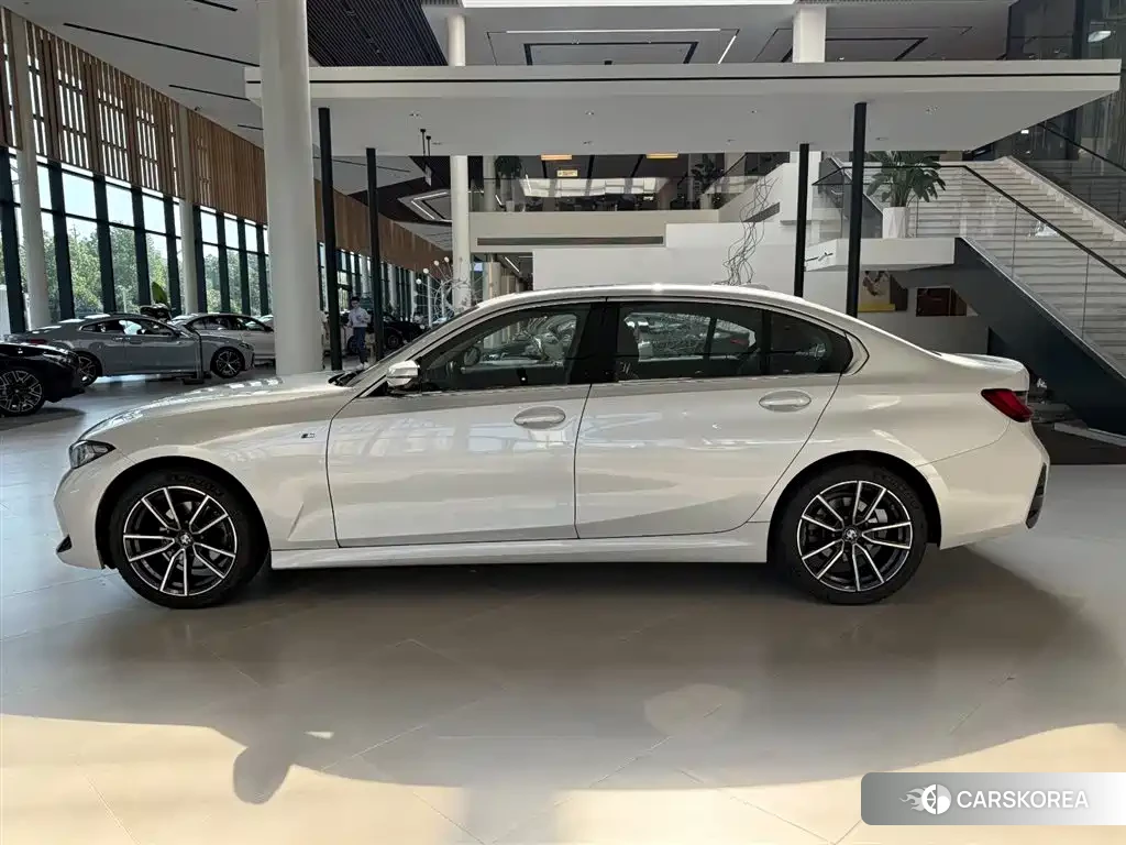 BMW 3 series 2024 Белый из Китая, фото 5