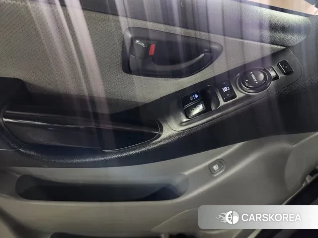 Hyundai Grand Starex 2018 Серебристо-серый из Кореи, фото 5