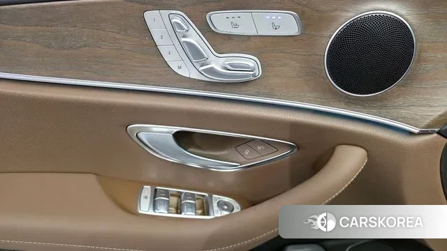 Mercedes-Benz E-Class W213 2021 Белый из Кореи, фото 5