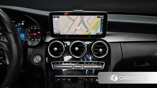 Mercedes-Benz C-Class W205 2020 Белый из Кореи, фото 5