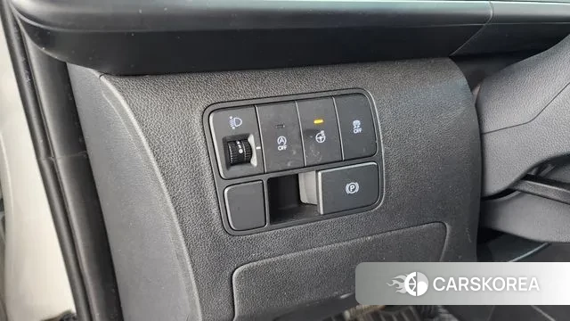 Hyundai Staria 2022 Белый из Кореи, фото 5