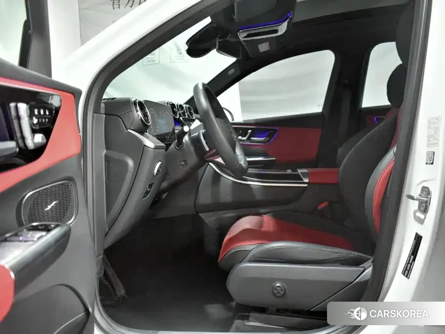 Mercedes-Benz GLC 2023 Белый из Китая, фото 5