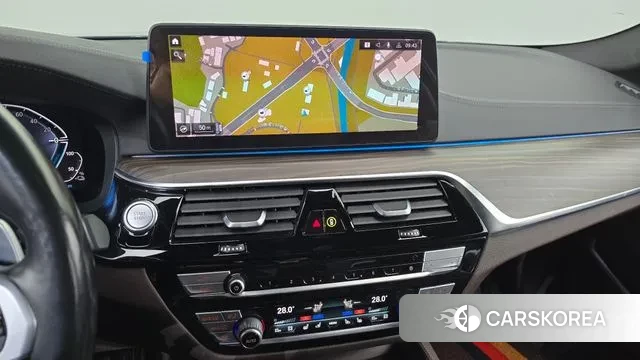 BMW 5 Series (G30) 2021 Черный из Кореи, фото 5