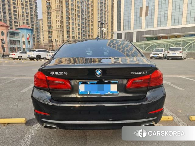 BMW 5 series 2020 Черный из Китая, фото 5