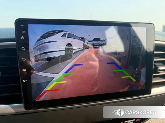 Hyundai Venue 2022 Серебристо-серый из Кореи, фото 5