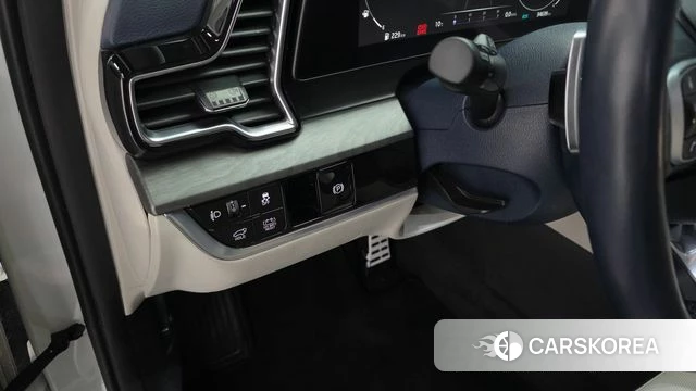 Kia Sportage 5th Generation Hybrid 2023 Белый из Кореи, фото 5