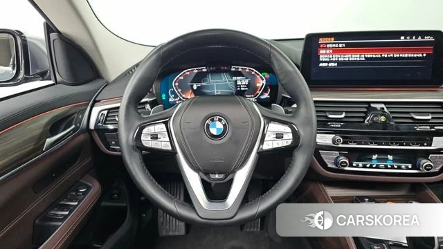 BMW 6 Series GT (G32) 2023 Серебристо-серый из Кореи, фото 5