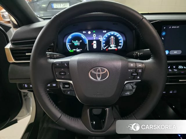 Toyota Camry (XV80) 2025 Белый из Кореи, фото 5