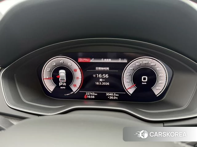 Audi Q5L 2023 Темно-серый из Китая, фото 5