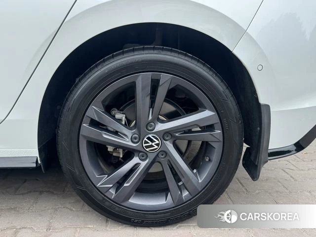 Volkswagen Golf 2022 Белый из Китая, фото 5
