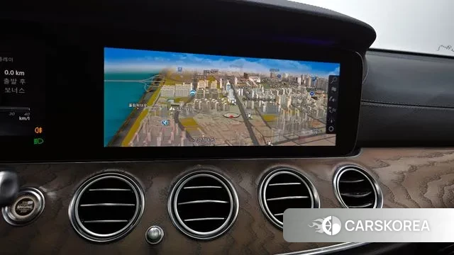 Mercedes-Benz E-Class W213 2018 Белый из Кореи, фото 5