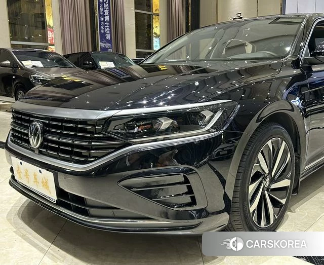 Volkswagen Passat 2022 Черный из Китая, фото 5