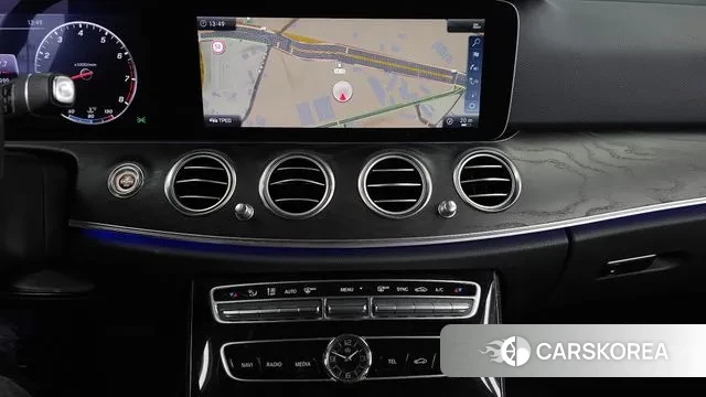 Mercedes-Benz E-Class W213 2018 Черный из Кореи, фото 5