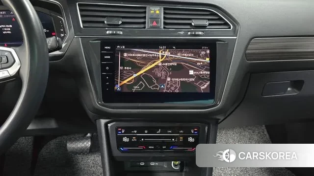 Volkswagen Tiguan Allspace 2023 Серый из Кореи, фото 5