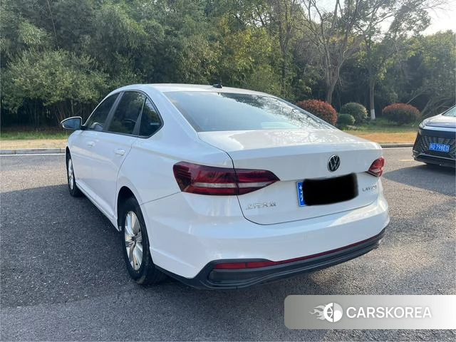 Volkswagen Lavida 2023 Белый из Китая, фото 5