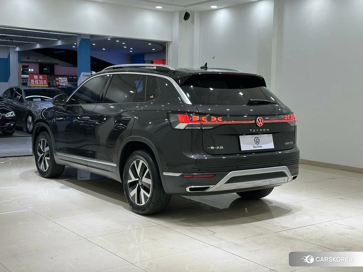 Volkswagen Tanyue 2023 Темно-серый из Китая, фото 5