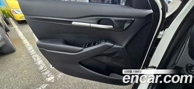 Kia Seltos 2022 Белый из Кореи, фото 5