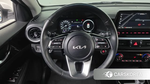 Kia The New K3 2nd generation 2022 Белый из Кореи, фото 5