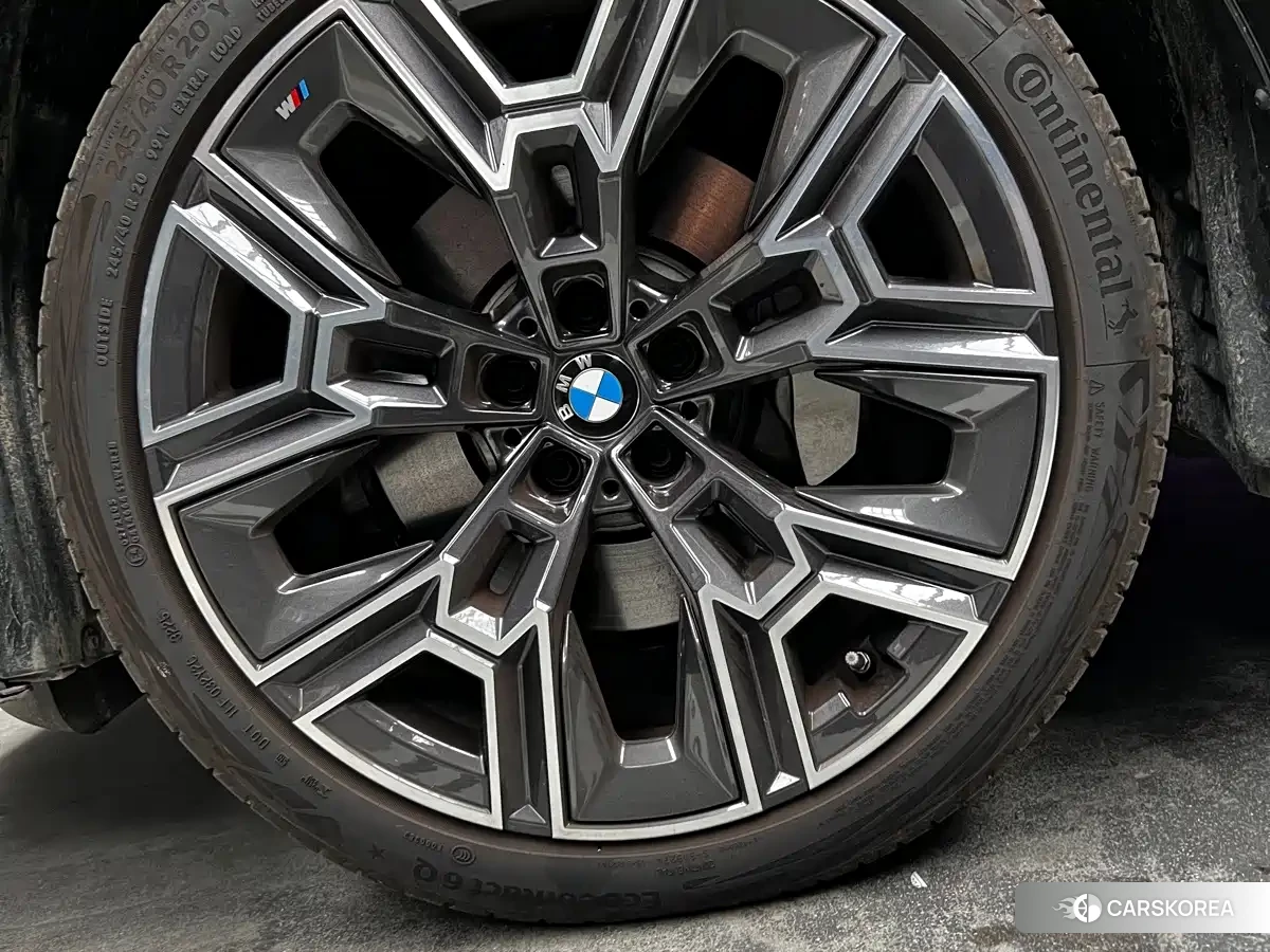 BMW 5 series 2025 Черный из Китая, фото 5