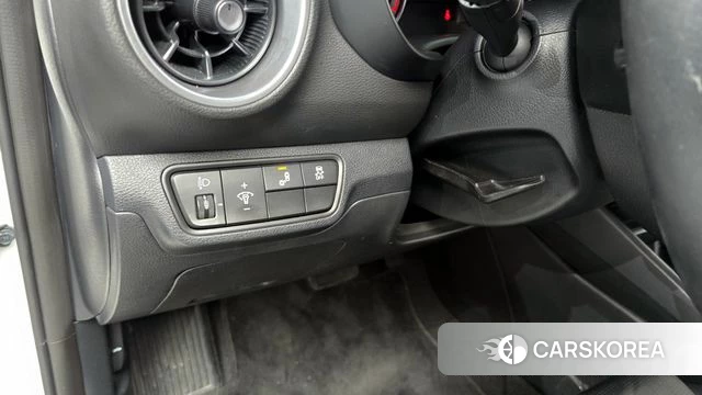 Kia The New K3 2nd generation 2021 Белый из Кореи, фото 5