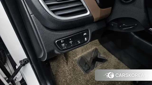 Kia Seltos 2022 Белый из Кореи, фото 5