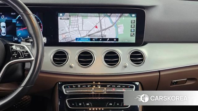 Mercedes-Benz E-Class W213 2021 Серый из Кореи, фото 5