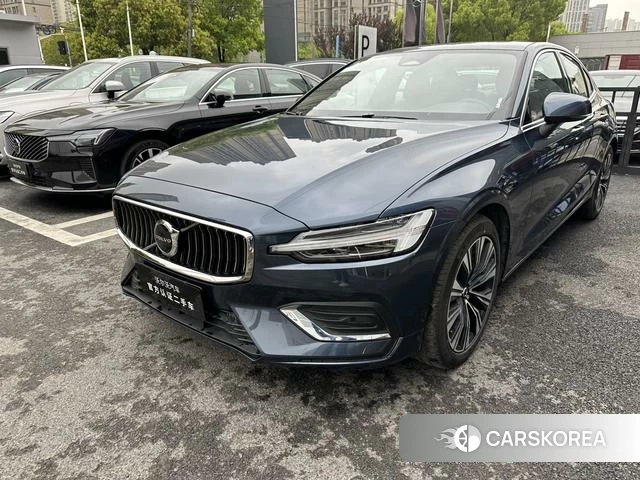 Volvo S60 2025 Синий из Китая, фото 5