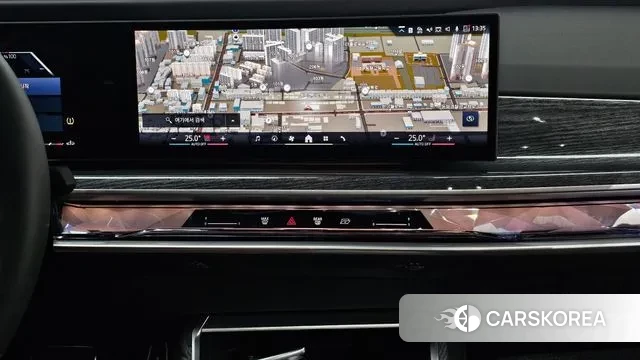 BMW 7 Series (G70) 2023 Черный из Кореи, фото 5