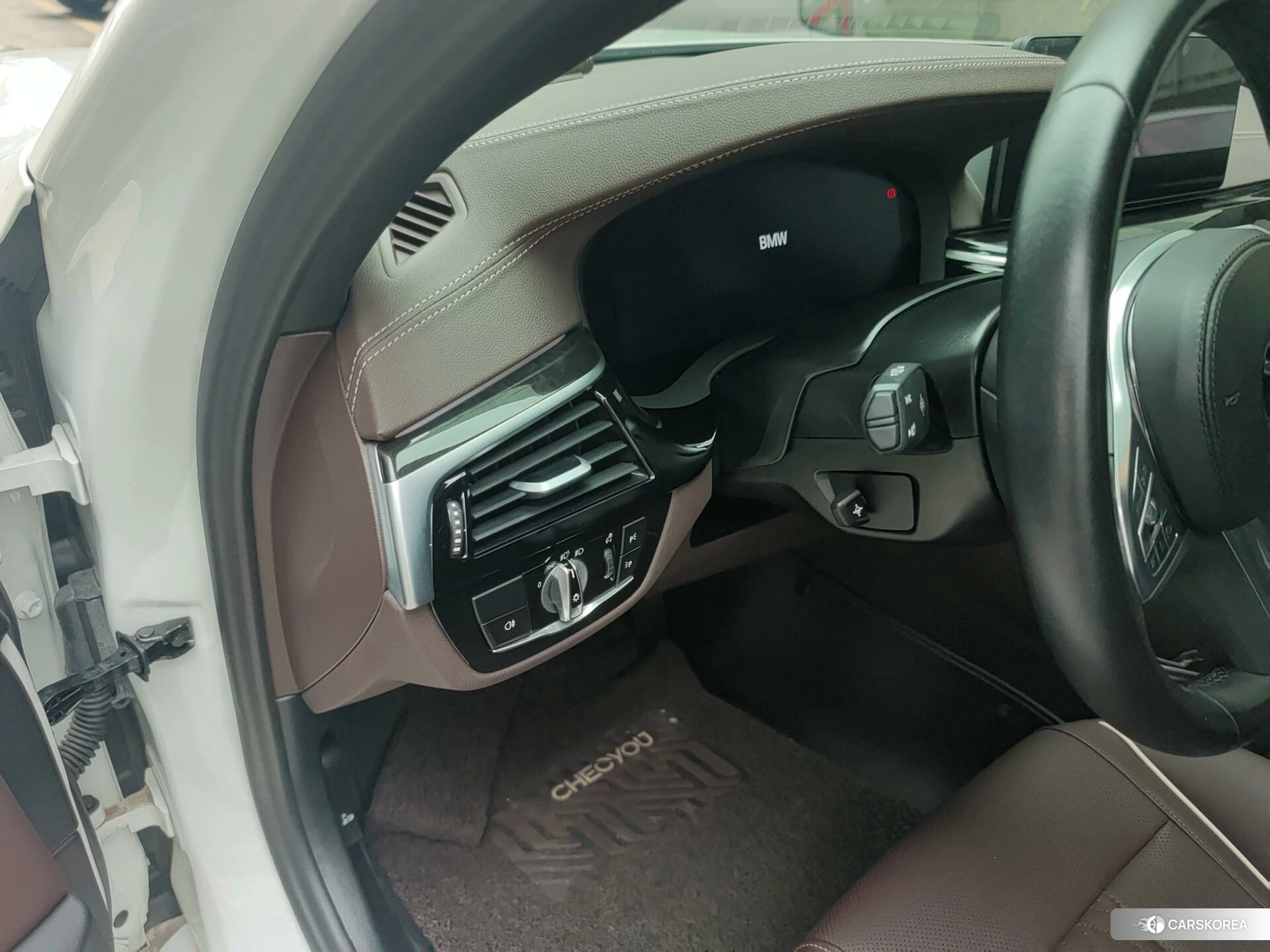 BMW 5 series 2022 Белый из Китая, фото 5