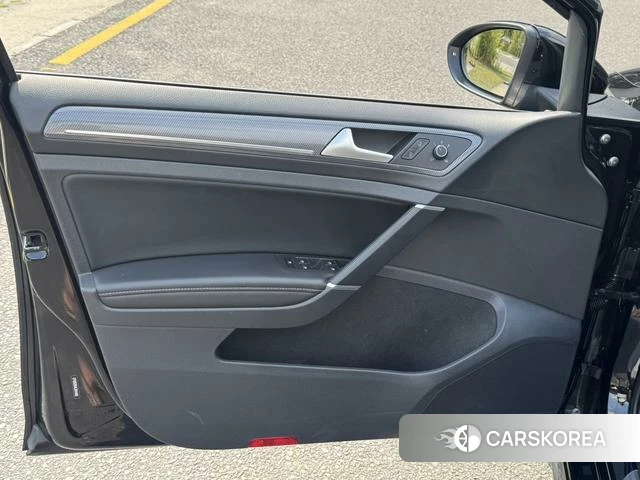 Volkswagen Golf 2021 Черный из Китая, фото 5
