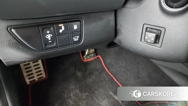 Genesis G70 2019 Красный из Кореи, фото 5