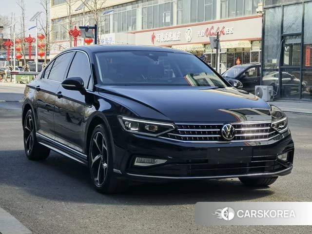 Volkswagen Magotan 2024 Черный из Китая, фото 5