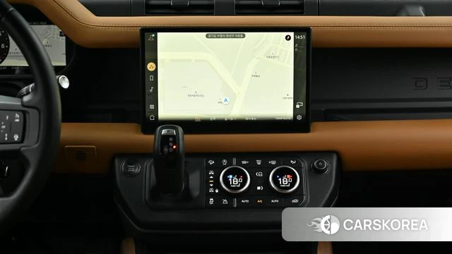 Land Rover Defender (L663) 2024 Черный из Кореи, фото 5