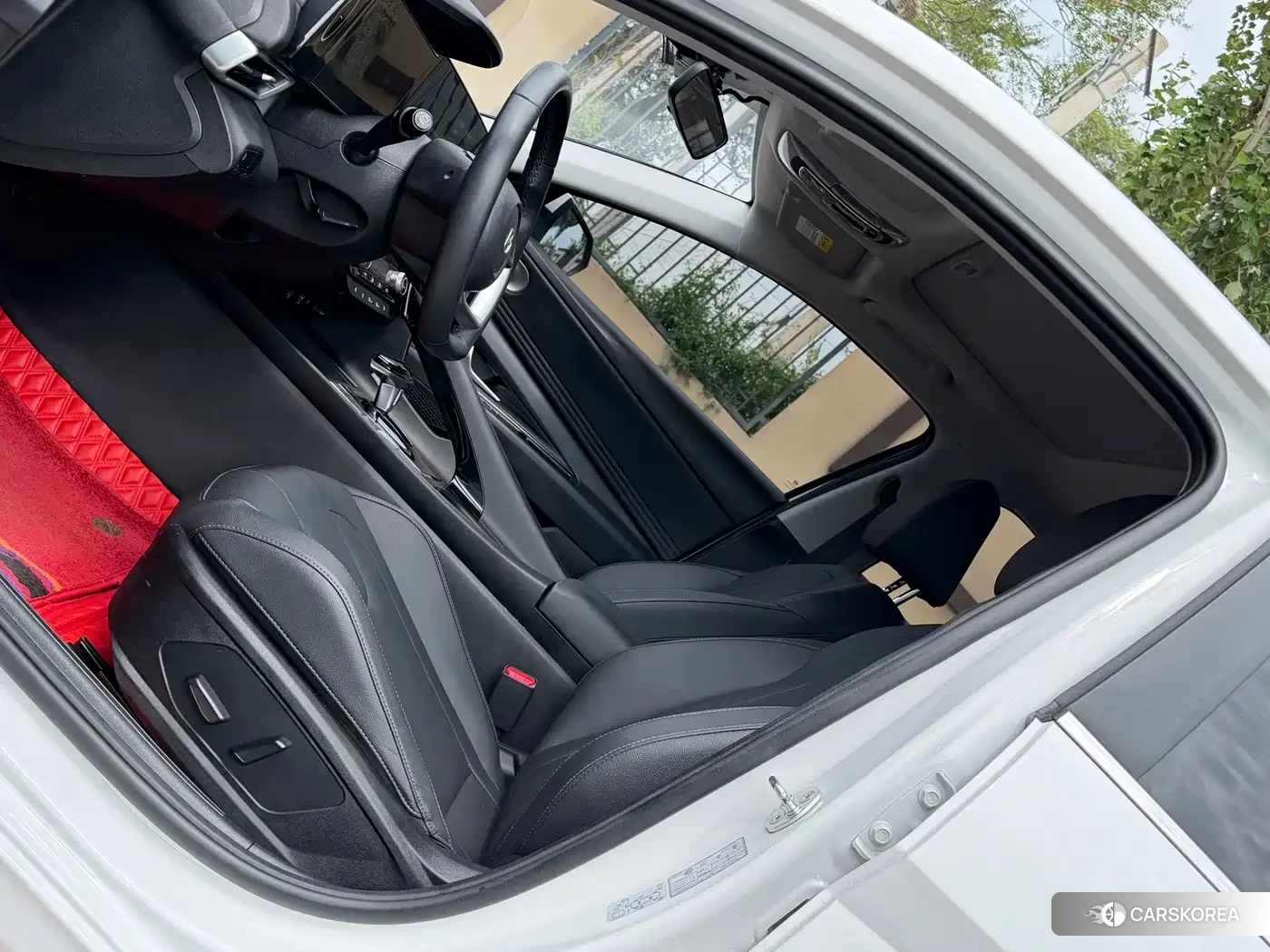 Hyundai Elantra 2023 Белый из Китая, фото 5