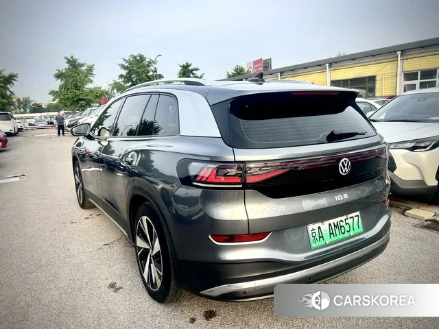 Volkswagen ID.6 X 2021 Серебристо-серый из Китая, фото 5