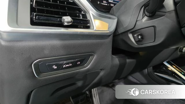 BMW X7 (G07) 2024 Белый из Кореи, фото 5