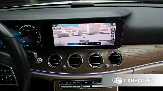 Mercedes-Benz E-Class W213 2021 Белый из Кореи, фото 5