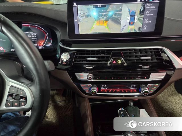 BMW 5 Series (G30) 2023 Черный из Кореи, фото 5