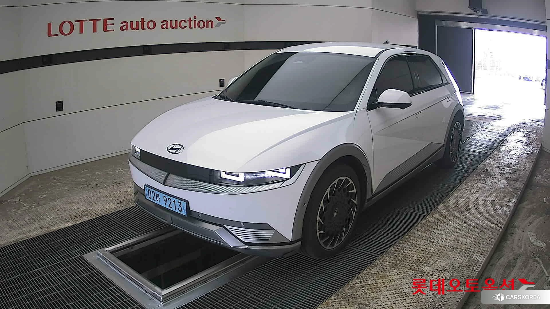 Hyundai IONIQ 5 2022 Atlas White из Кореи, фото 5