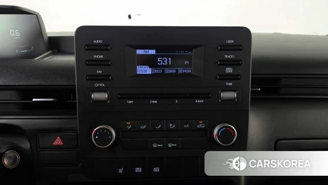 Hyundai Staria 2023 Белый из Кореи, фото 5