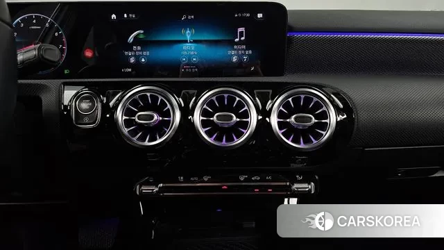 Mercedes-Benz A-Class W177 2021 Белый из Кореи, фото 5