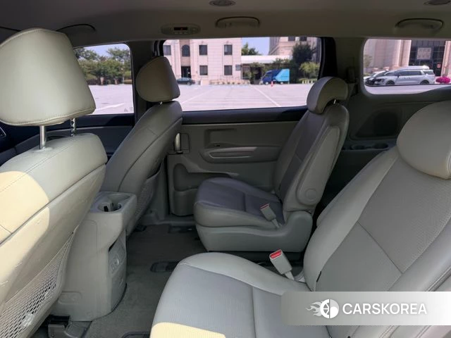 Kia The New Carnival 2018 Серебряный из Кореи, фото 5