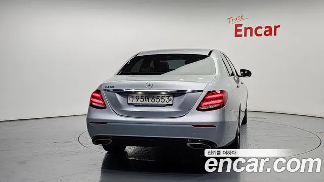 Mercedes-Benz E-Class W213 2019 Серебряный из Кореи, фото 5