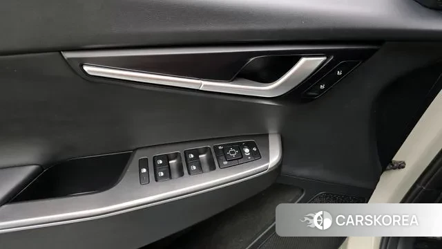 Kia EV6 2021 Жемчужный цвет из Кореи, фото 5