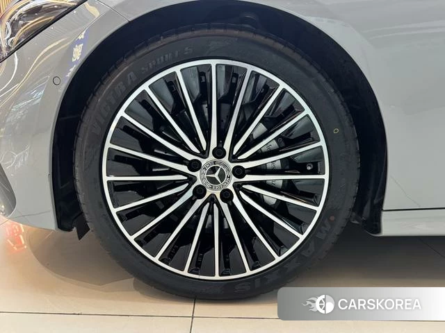 Mercedes-Benz CLE level 2024 Серебристо-серый из Китая, фото 5