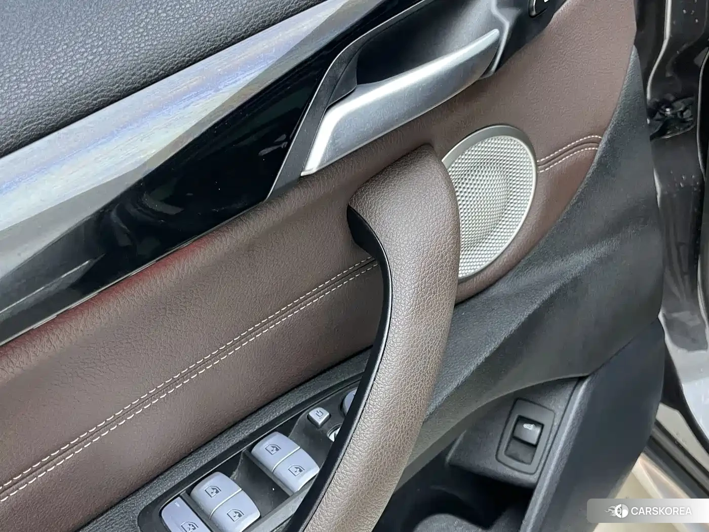 BMW X1 2022 Silver/gray из Китая, фото 5