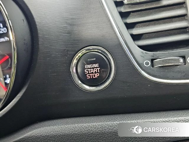 Kia The New Carnival 2018 Белый из Кореи, фото 5