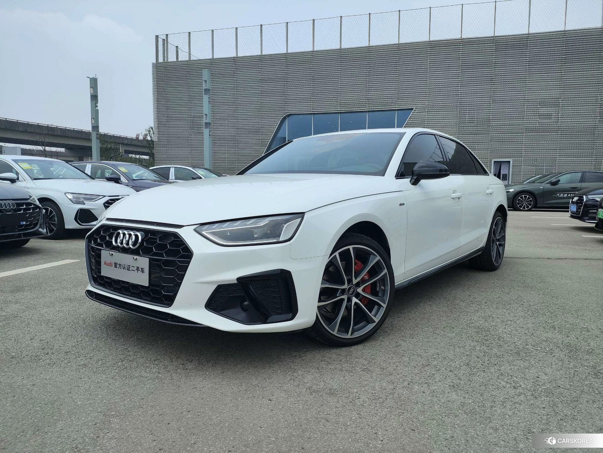 Audi A4L 2026 Белый из Китая, фото 5